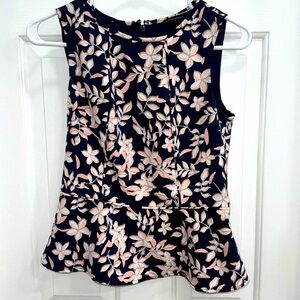 Banana Republic woman top